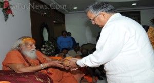 dr raman singh with sankracharya