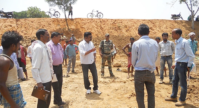 Surajpur collector visits IN ODGI 2