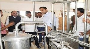 Kshirsagar on the lines of Amul dairy project in Naxal-affected areas will begin.