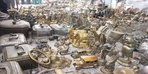 the-antique-items-are-sold-in-this-market-intro