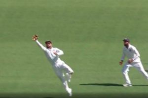 Virat-Kohli-catch