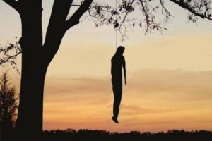 Parents' quarrel became a curse for children, father hanging himself by strangling sons, death of two sons, condition of third innocent son serious