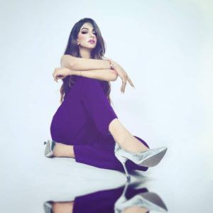 Wanting excitement, want firecrackers, want to color the nights, then come on, Chhattisgarh goes strong ... This girl did something like this