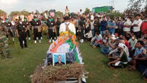 Last farewell to area residents Shubham Rahangadale, son of Varasivani, who was martyred in the land mines blast