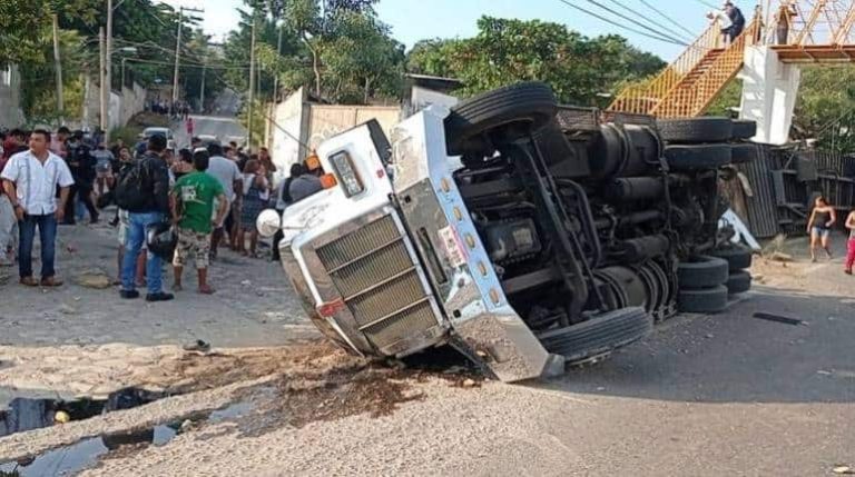 Mexicotruckcrash-770x430.jpg