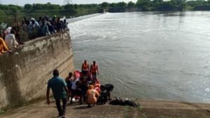 3_people_drowned_in_kharun_river_1662446686.jpg