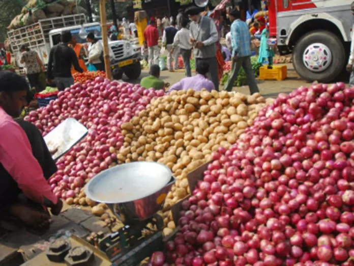 Onion Price Hike, Potato Price Hike, Mandi Bhav