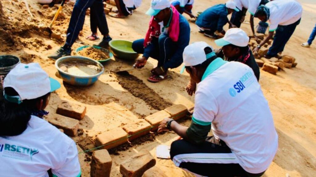 20251219 1353507353917683185709255